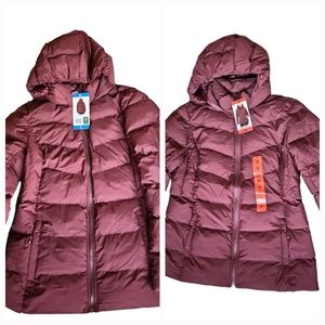 32 Degrees Heat Tech Ladies Jackets. Medium, Large $74
